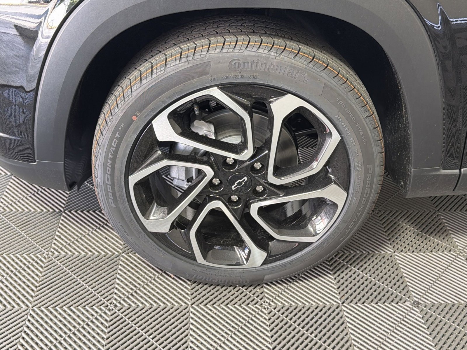 New 2026 Chevrolet Trax RS w/ Driver Confidence Package FWD image 12