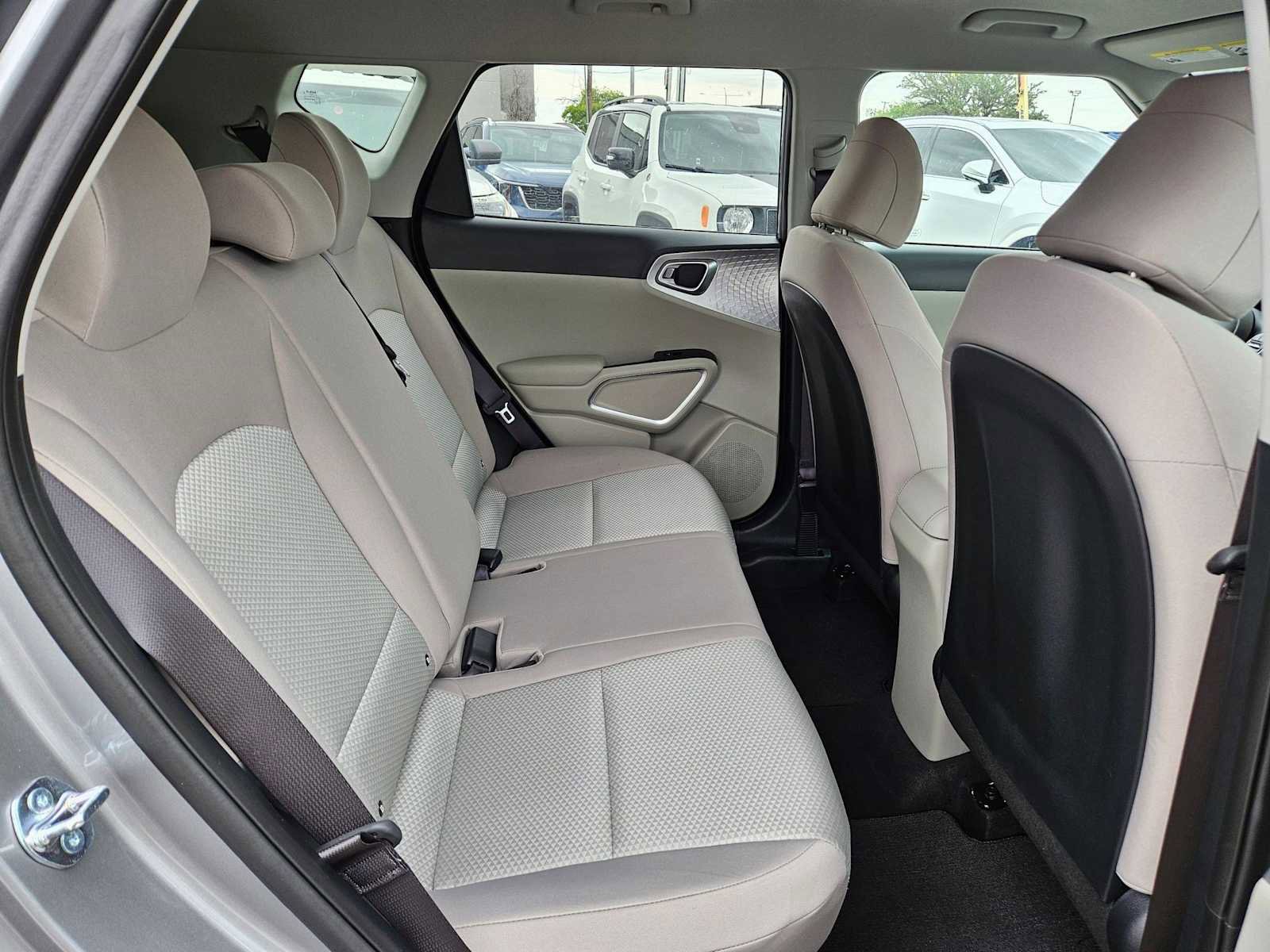 Certified 2025 Kia Soul LX FWD image 20