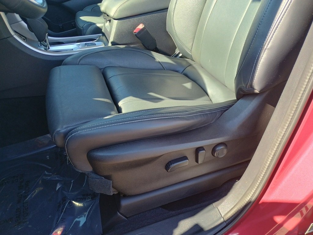 Certified 2022 Subaru Ascent Limited w/ Technology Package image 13