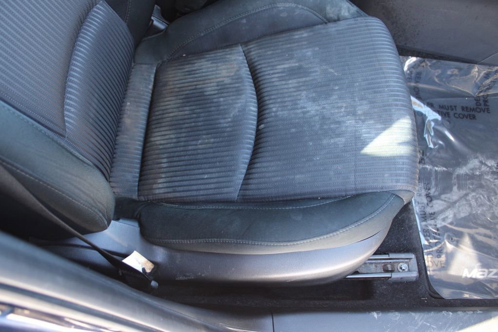 Used 2015 MAZDA MAZDA3 i Touring w/ Technology Package image 20