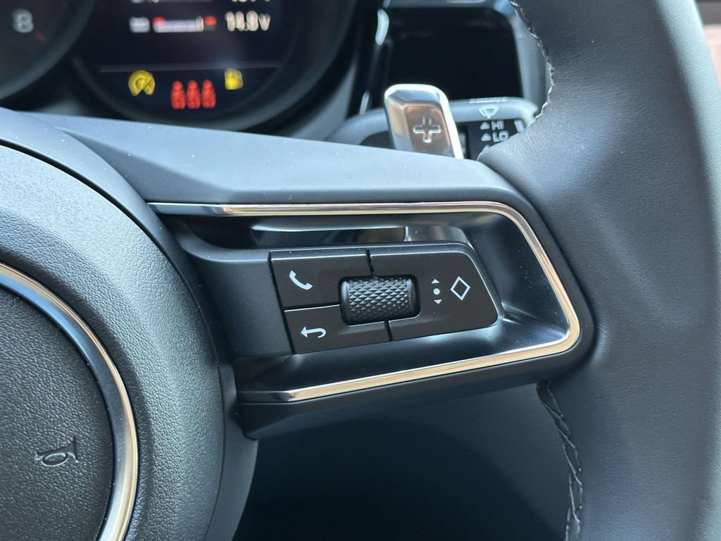 New 2026 Porsche Macan AWD/4WD image 23