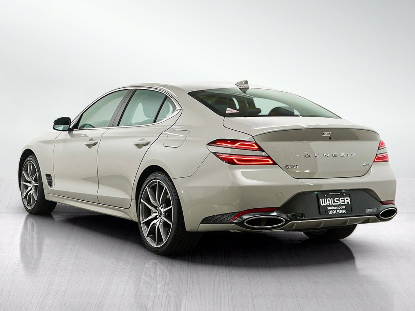 Used 2026 Genesis G70 2.5T AWD/4WD image 3