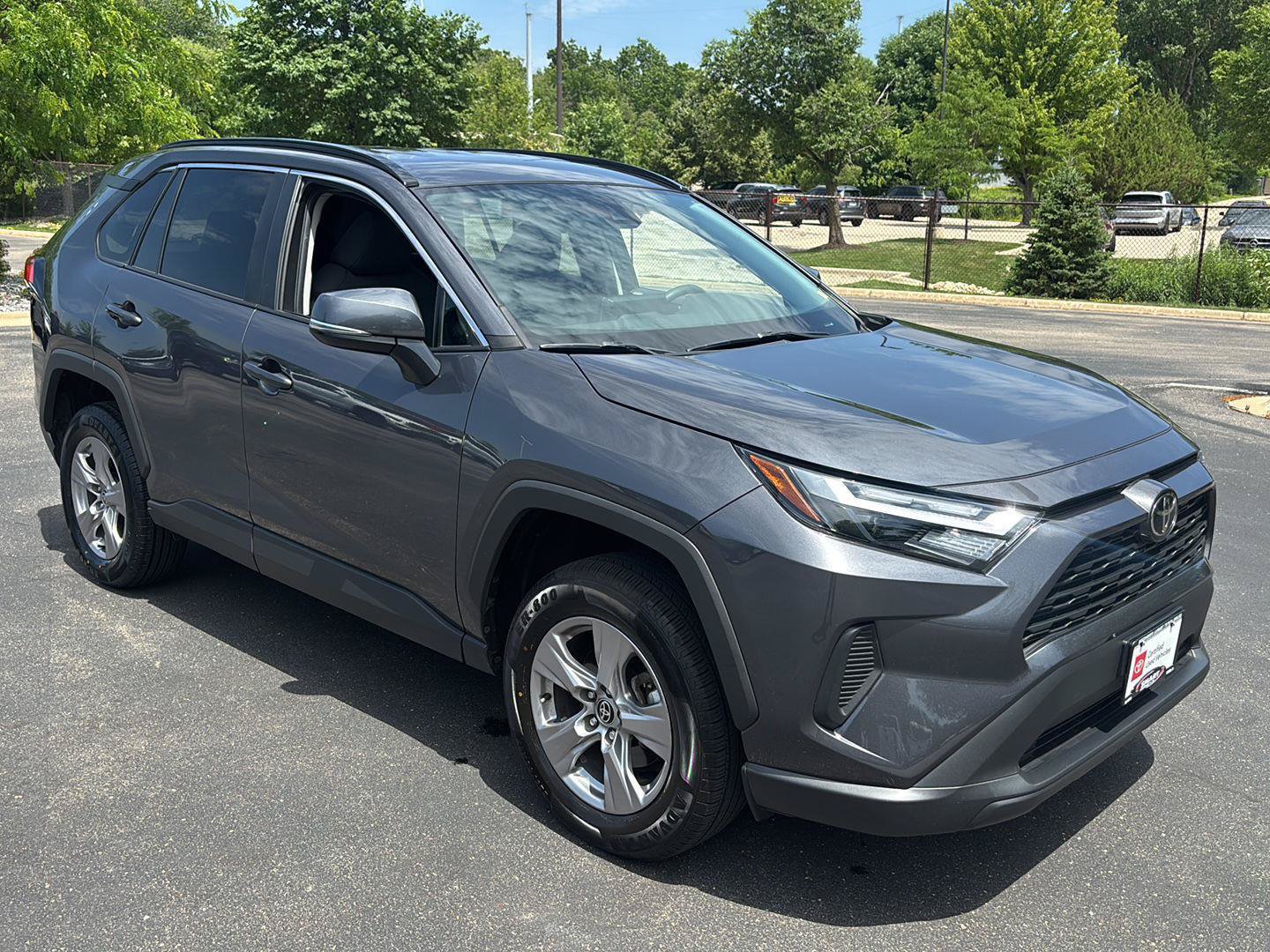 Used 2025 Toyota RAV4 XLE AWD/4WD image 8