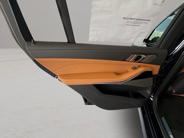 Used 2026 BMW X7 xDrive40i image 25