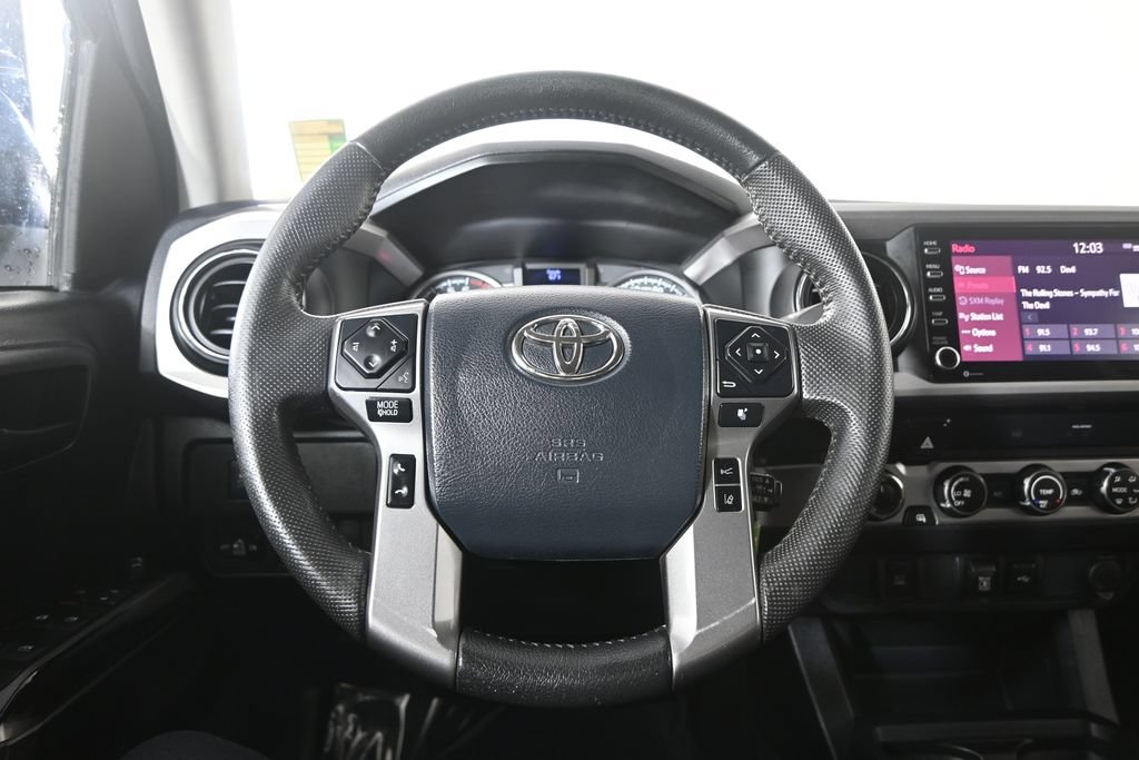 Used 2020 Toyota Tacoma SR5 AWD/4WD image 31