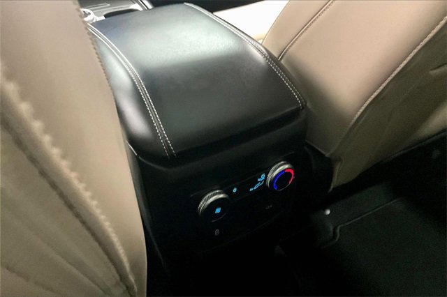 Used 2021 Ford Explorer XLT w/ Equipment Group 202A image 10