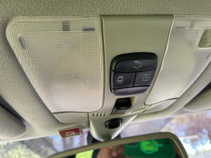 Used 2002 Mercedes-Benz E 320 4MATIC Wagon image 21