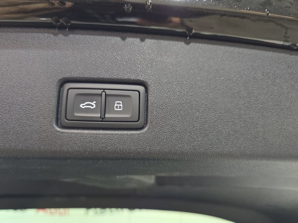 Used 2024 Audi Q4 e-tron Premium Plus w/ Premium Plus AWD/4WD image 16