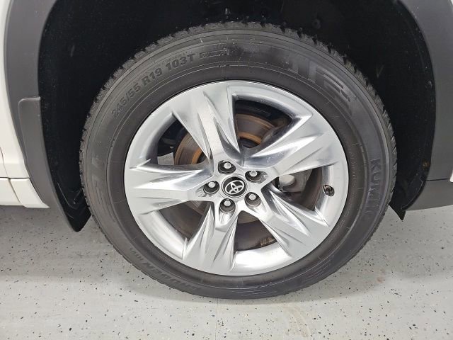 Used 2017 Toyota Highlander Limited image 8