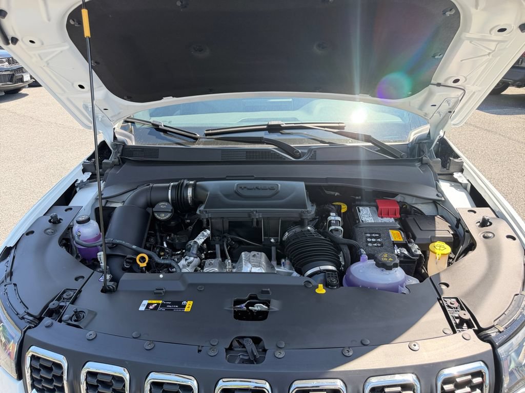 New 2026 Jeep Compass Latitude AWD/4WD image 17