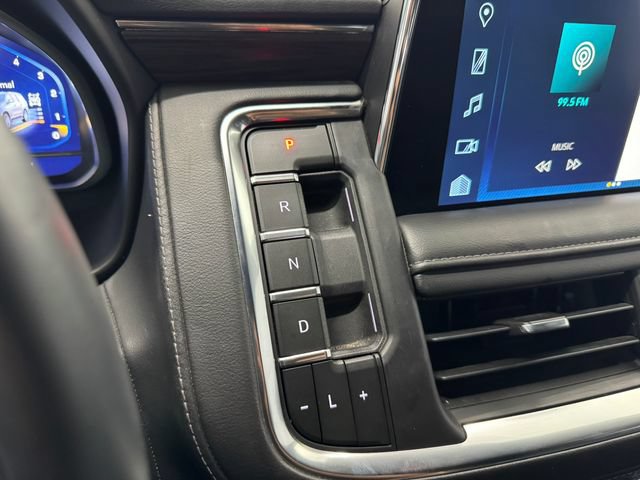 Used 2023 Chevrolet Tahoe Z71 w/ Z71 Off-Road Package AWD/4WD image 28