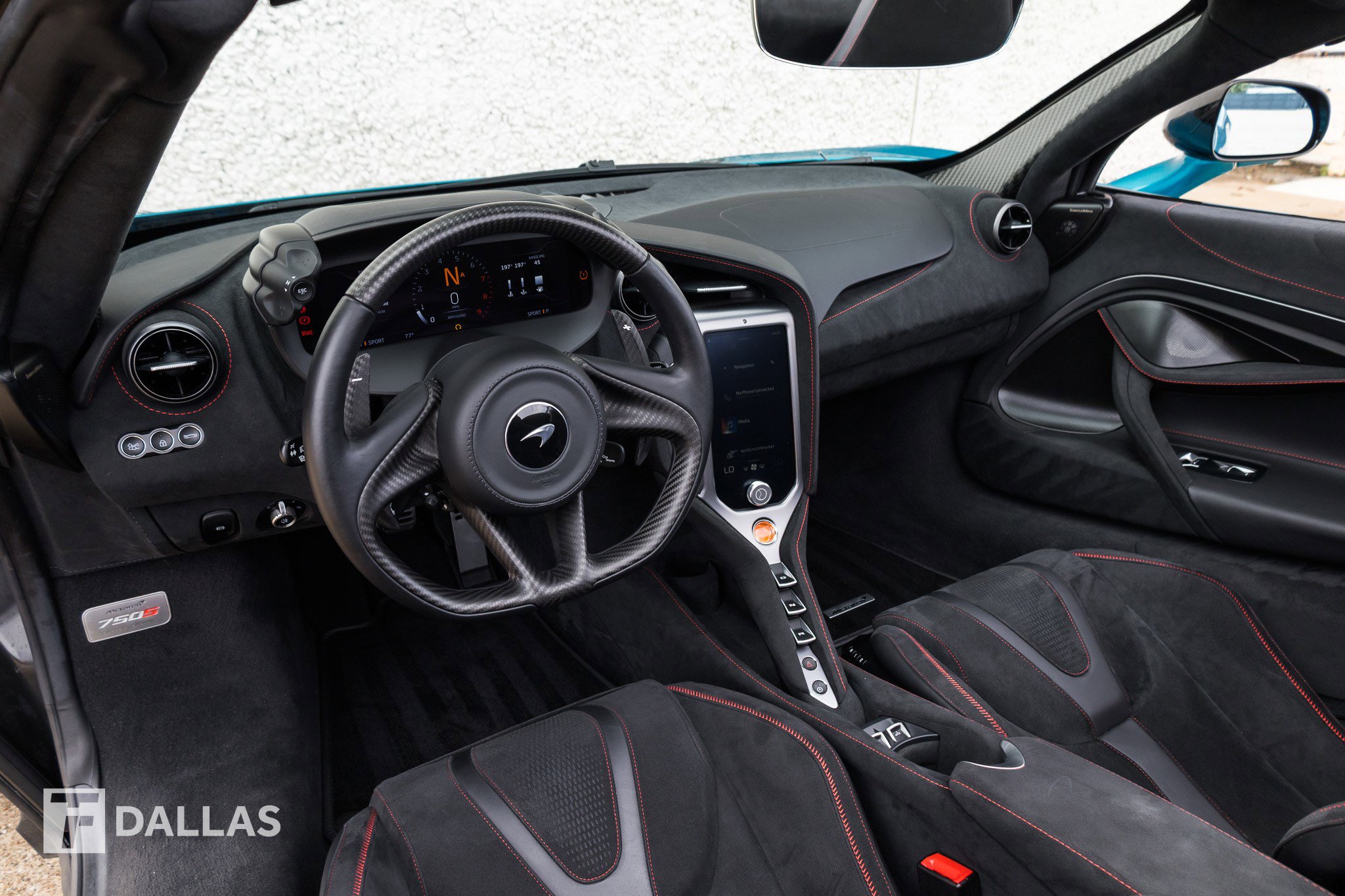 Used 2025 McLaren 750S Spider image 24