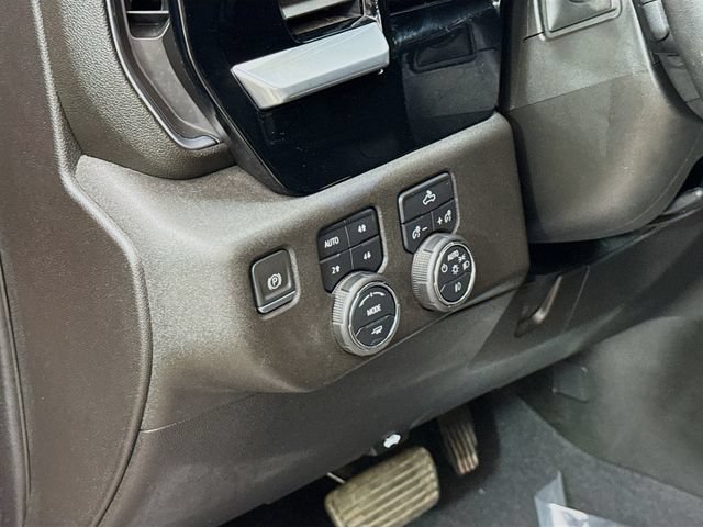 Used 2023 Chevrolet Silverado 1500 RST AWD/4WD image 10