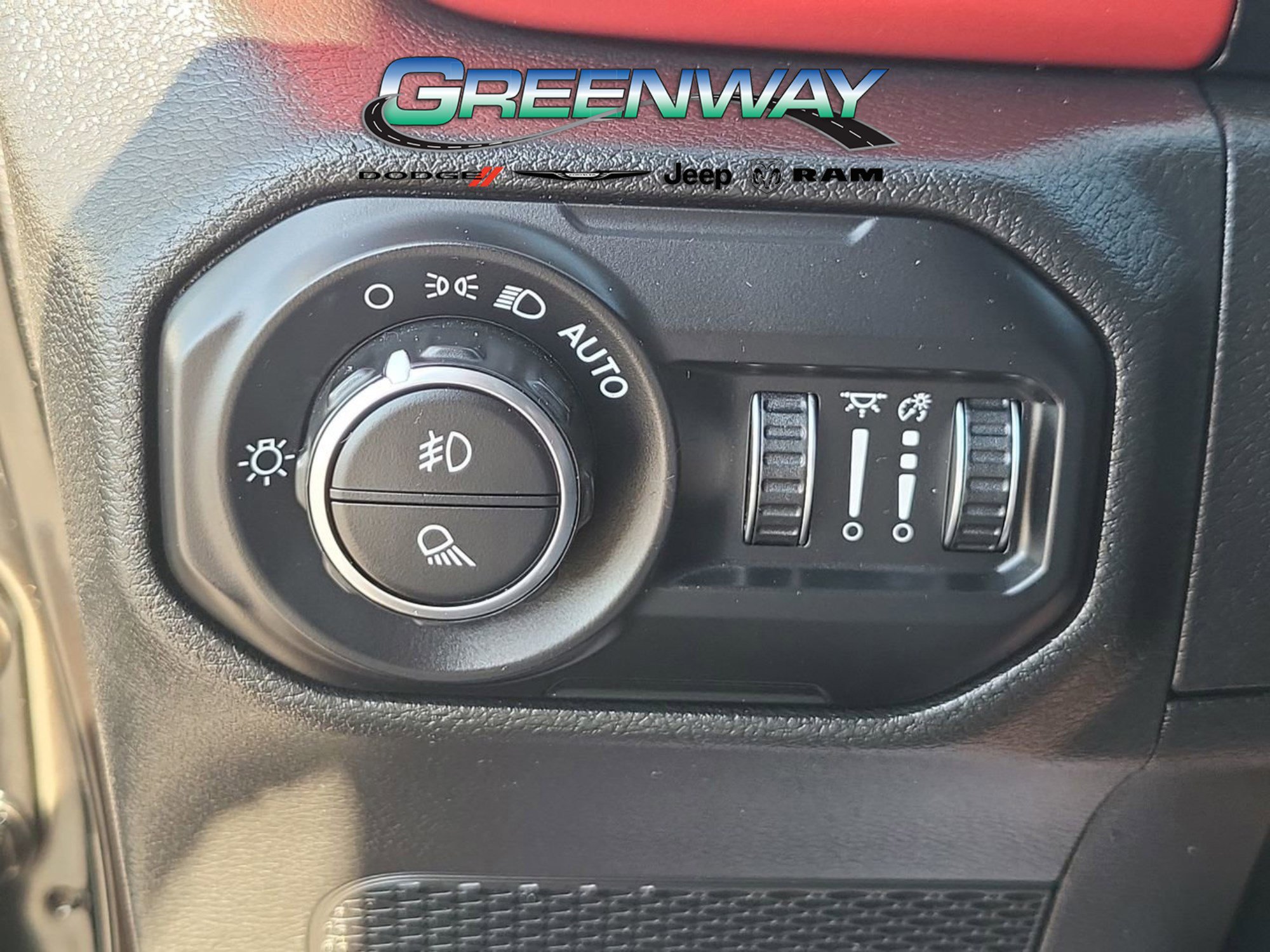 Used 2022 Jeep Gladiator Rubicon w/ Trailer Tow Package image 18