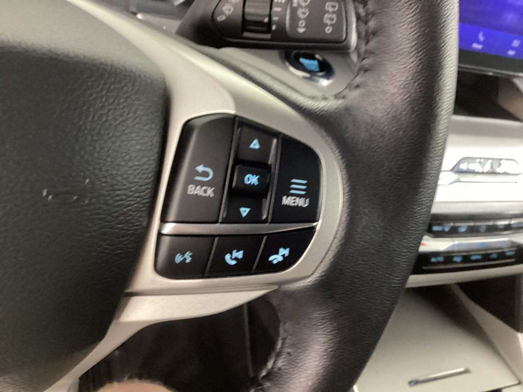 Used 2023 Ford Explorer XLT w/ Equipment Group 202A AWD/4WD image 27