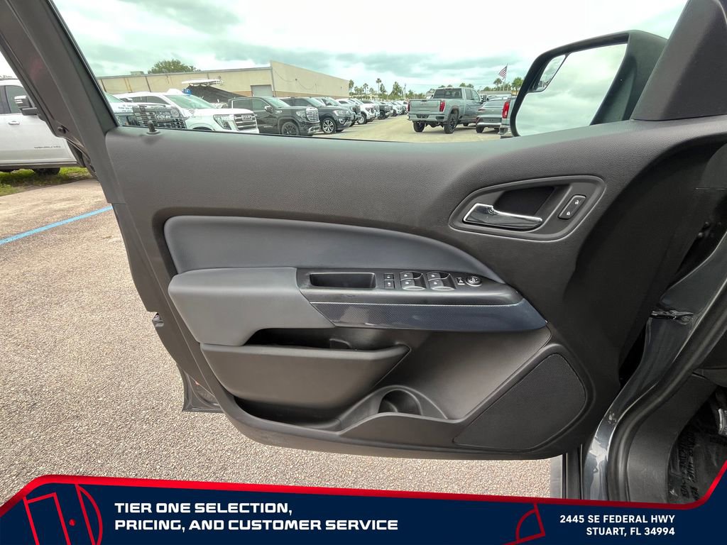 Used 2017 Chevrolet Colorado Z71 AWD/4WD image 23