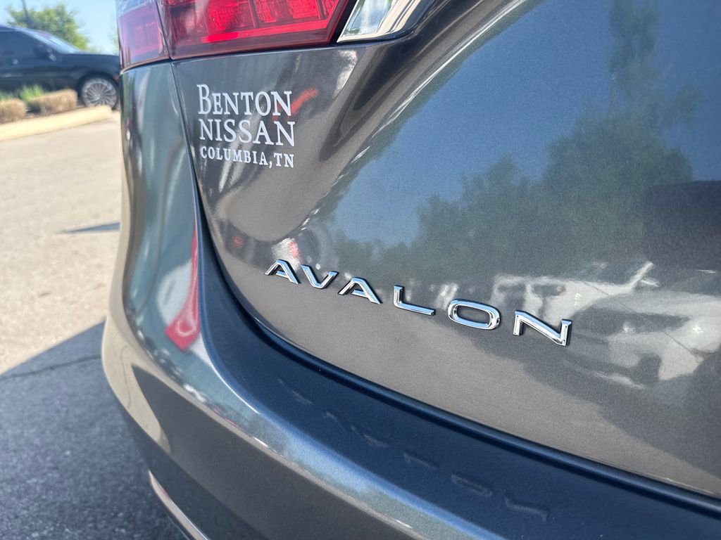 Used 2017 Toyota Avalon XLE Premium image 41
