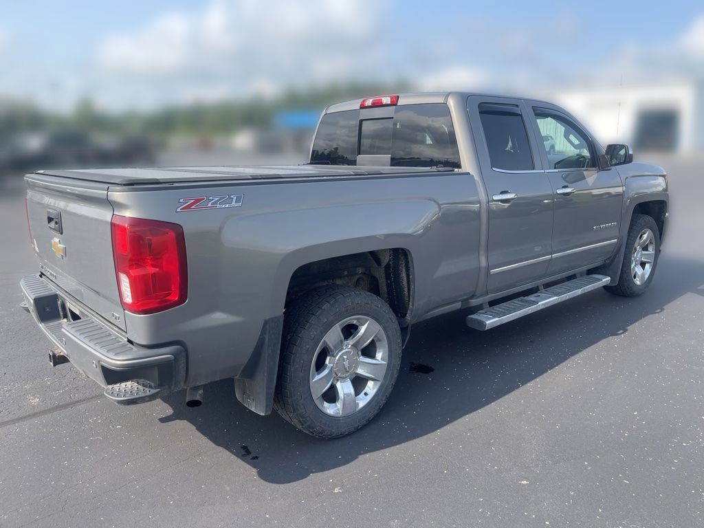 Used 2017 Chevrolet Silverado 1500 LTZ Z71 w/ LTZ Plus Package AWD/4WD image 4