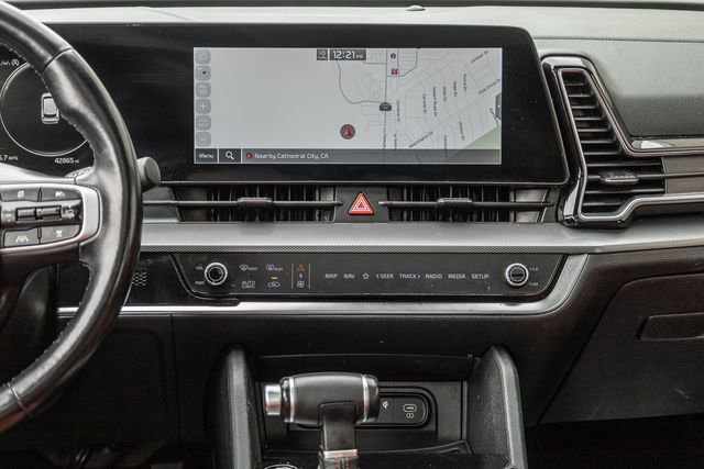 Used 2023 Kia Sportage SX image 7