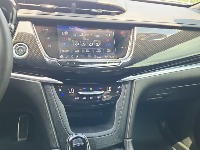 Certified 2024 Cadillac XT6 Sport w/ Technology Package AWD/4WD image 16