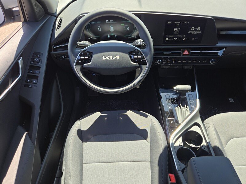 New 2026 Kia Niro LX FWD image 8