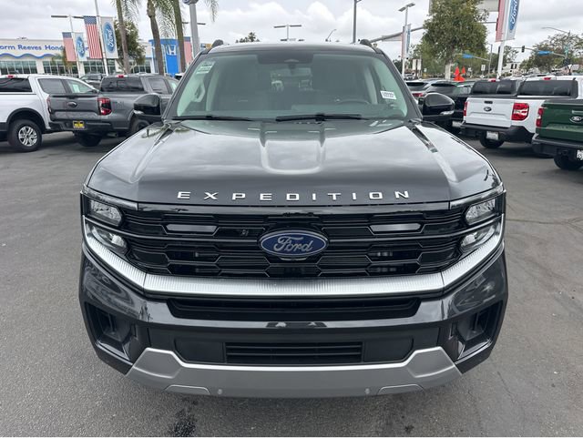 New 2026 Ford Expedition Max Platinum w/ Platinum Ultimate Package AWD/4WD image 2