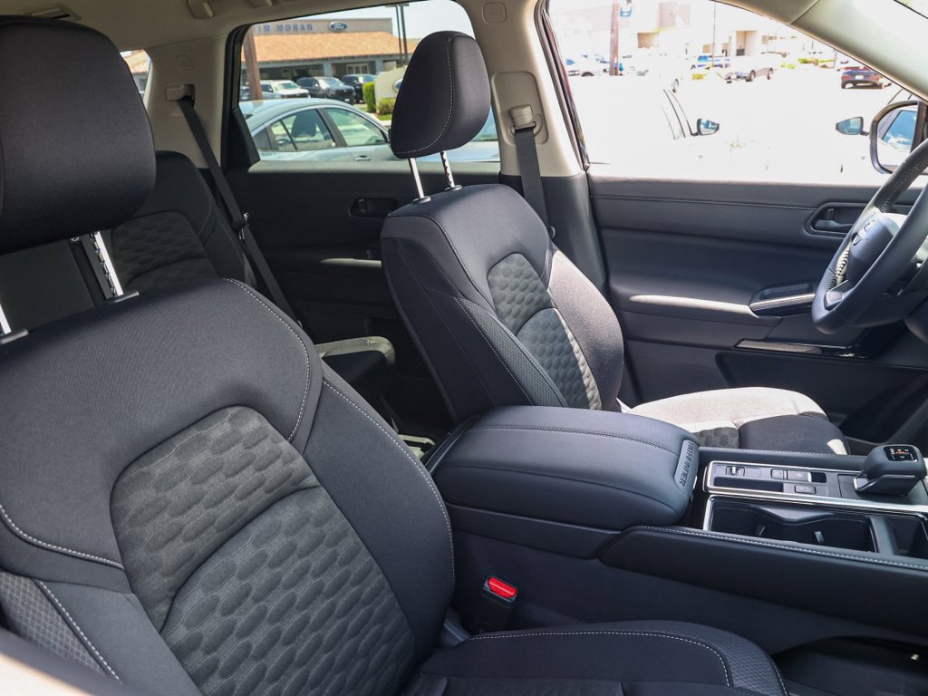 New 2026 Nissan Pathfinder SV FWD image 21