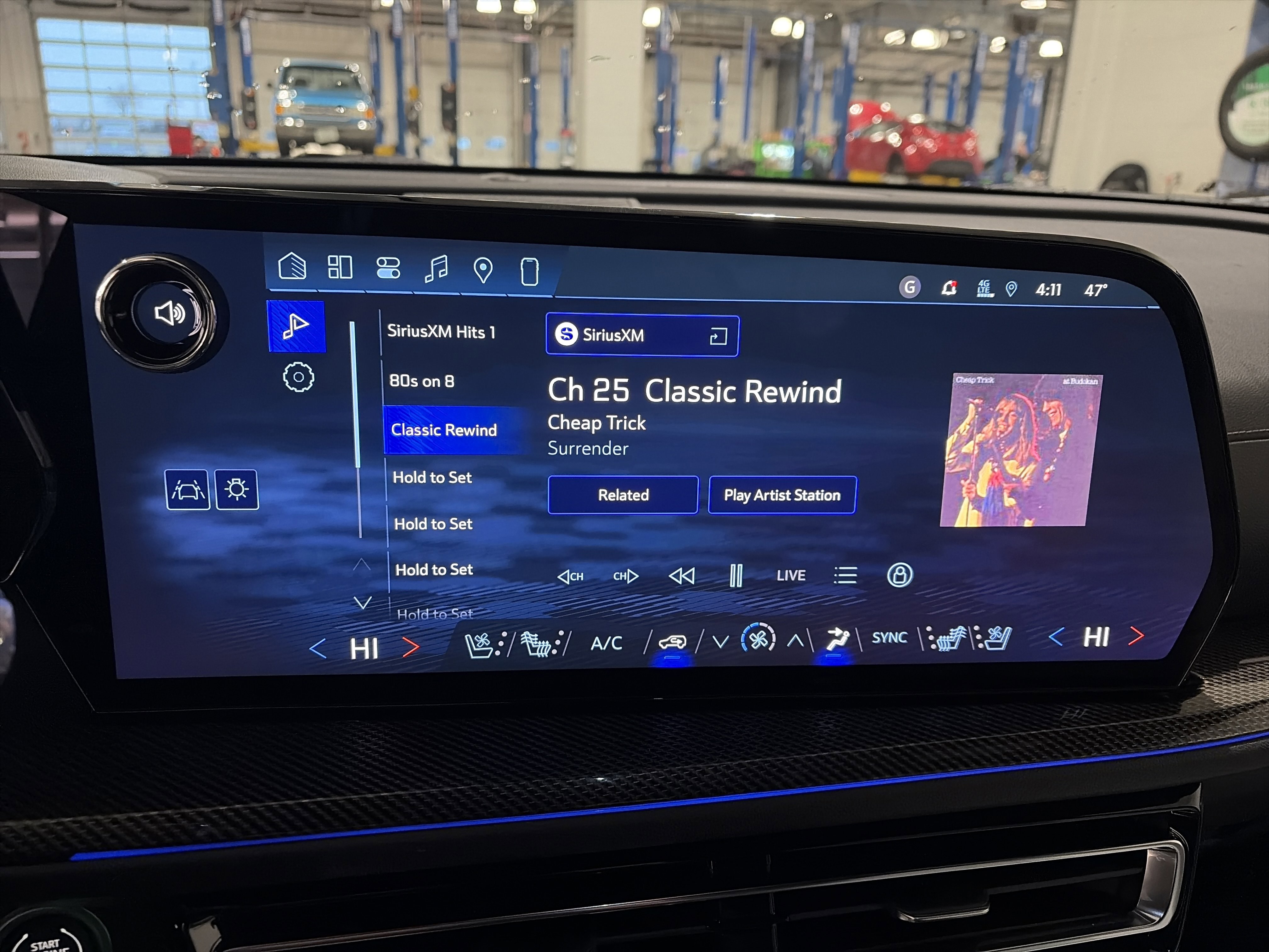 New 2026 Chevrolet Traverse High Country image 24