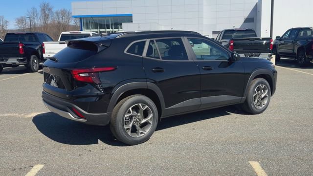 New 2026 Chevrolet Trax LT FWD image 8