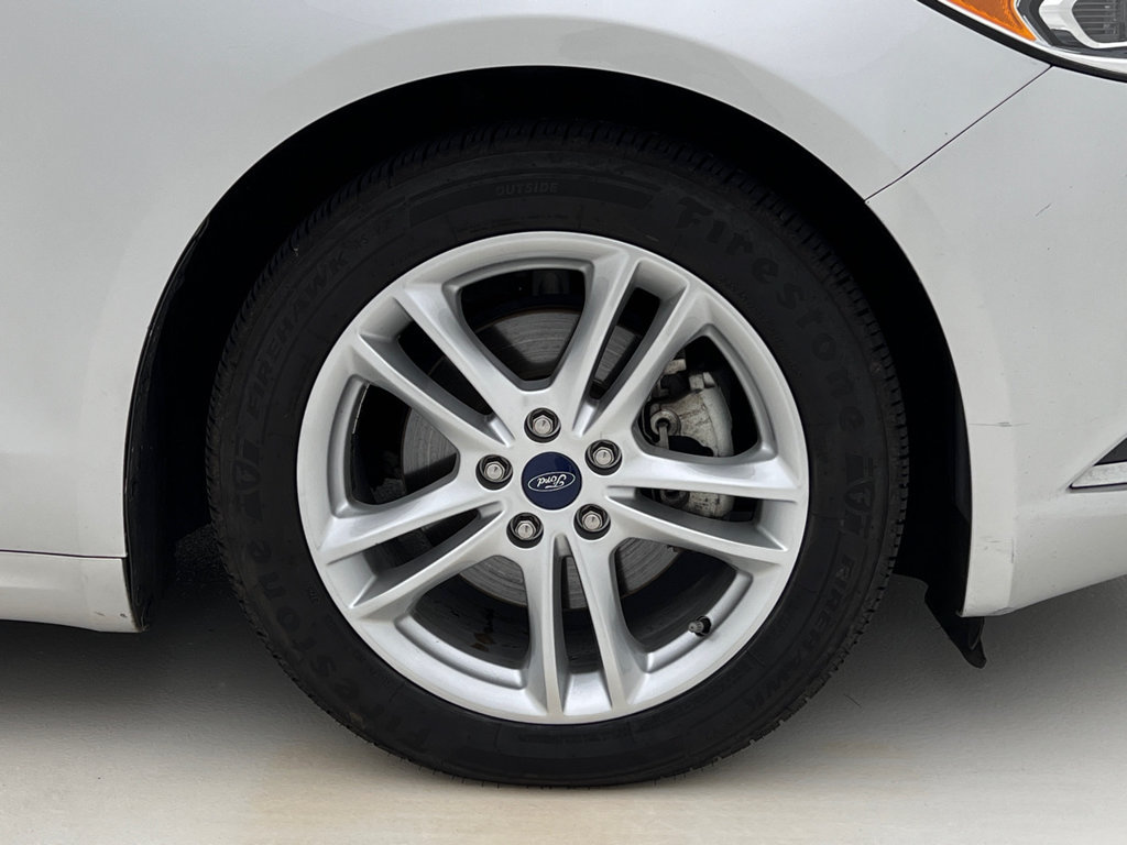 Used 2018 Ford Fusion SE w/ Equipment Group 602A FWD image 30