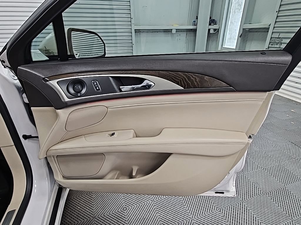 Used 2019 Lincoln MKZ Reserve w/ Reserve Plus Package image 40