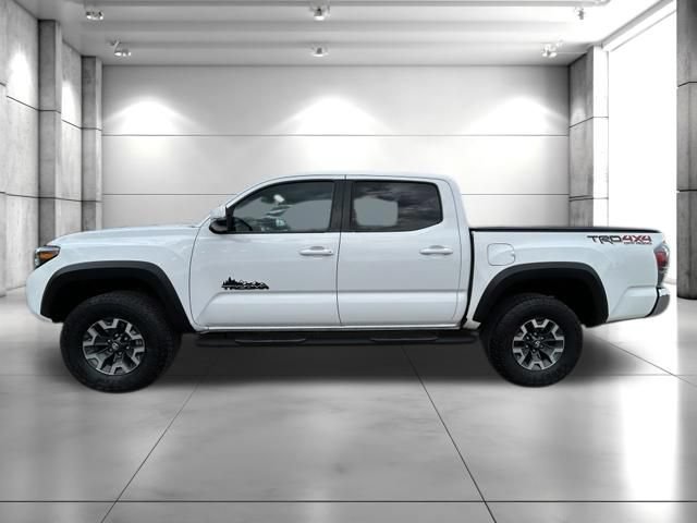 Used 2023 Toyota Tacoma TRD Off-Road w/ Black Out Package (TMS) AWD/4WD image 5