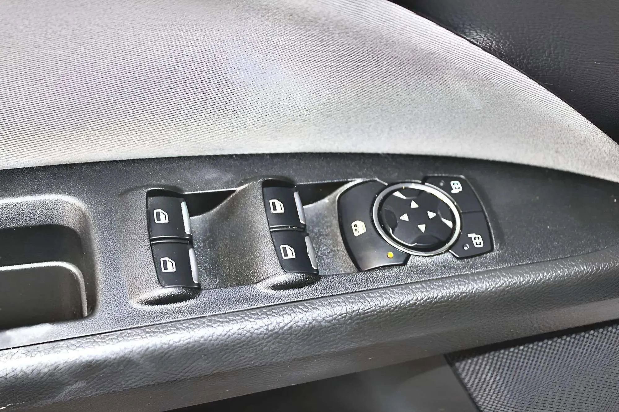 Used 2015 Ford Fusion S image 8