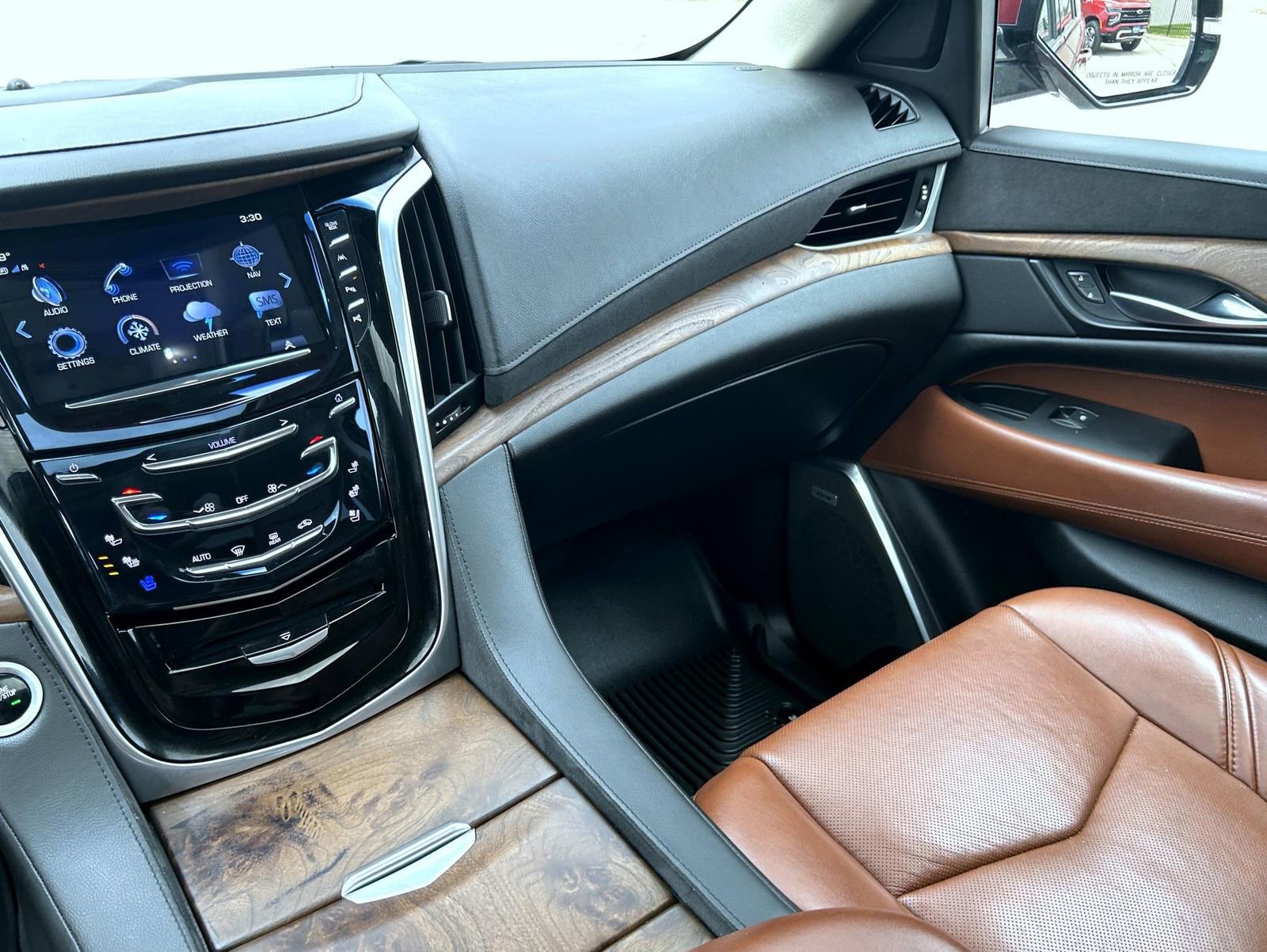 Used 2020 Cadillac Escalade Luxury image 21