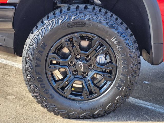 Used 2023 Chevrolet Silverado 1500 ZR2 w/ Technology Package AWD/4WD image 10
