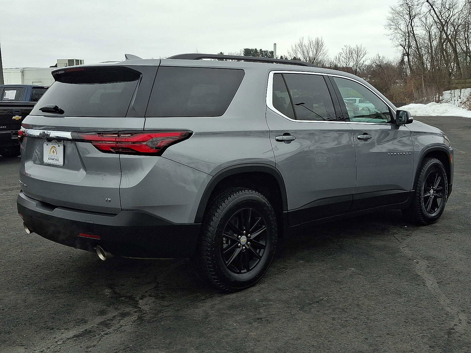 Used 2023 Chevrolet Traverse LT image 6