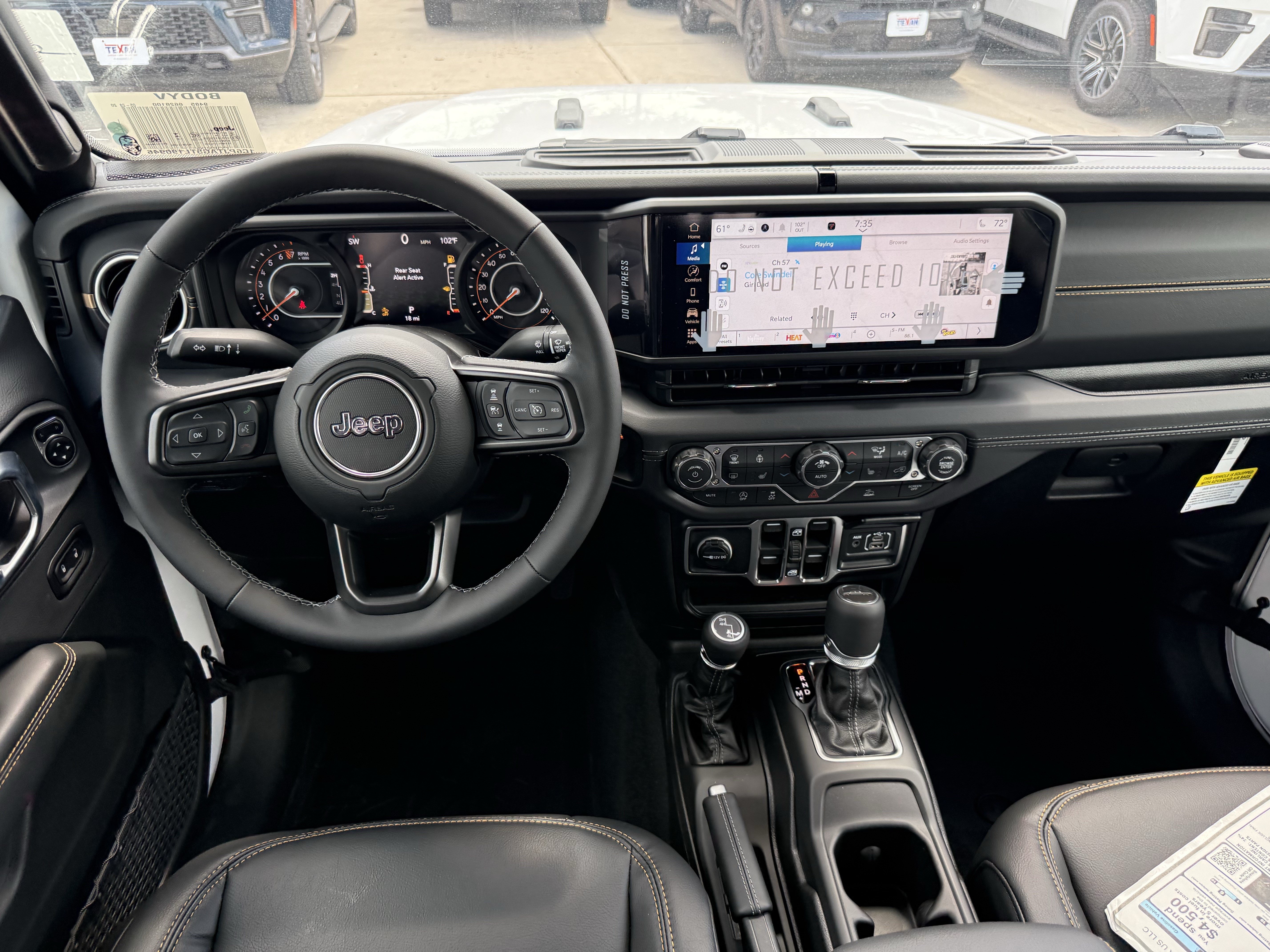 New 2026 Jeep Gladiator Sport AWD/4WD image 11