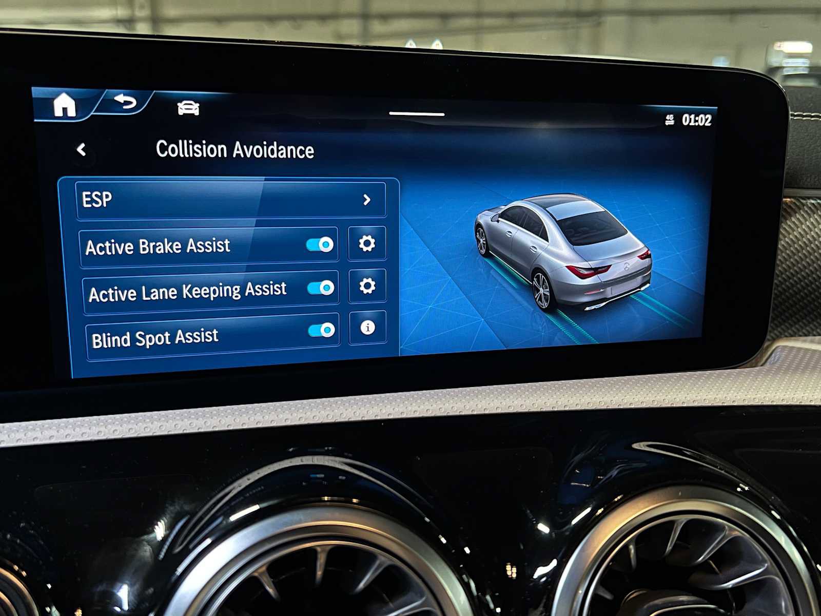 Certified 2025 Mercedes-Benz CLA 250 4MATIC image 36