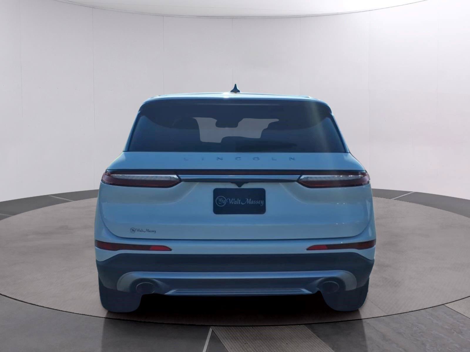 Used 2022 Lincoln Corsair Reserve w/ Elements Package FWD image 4