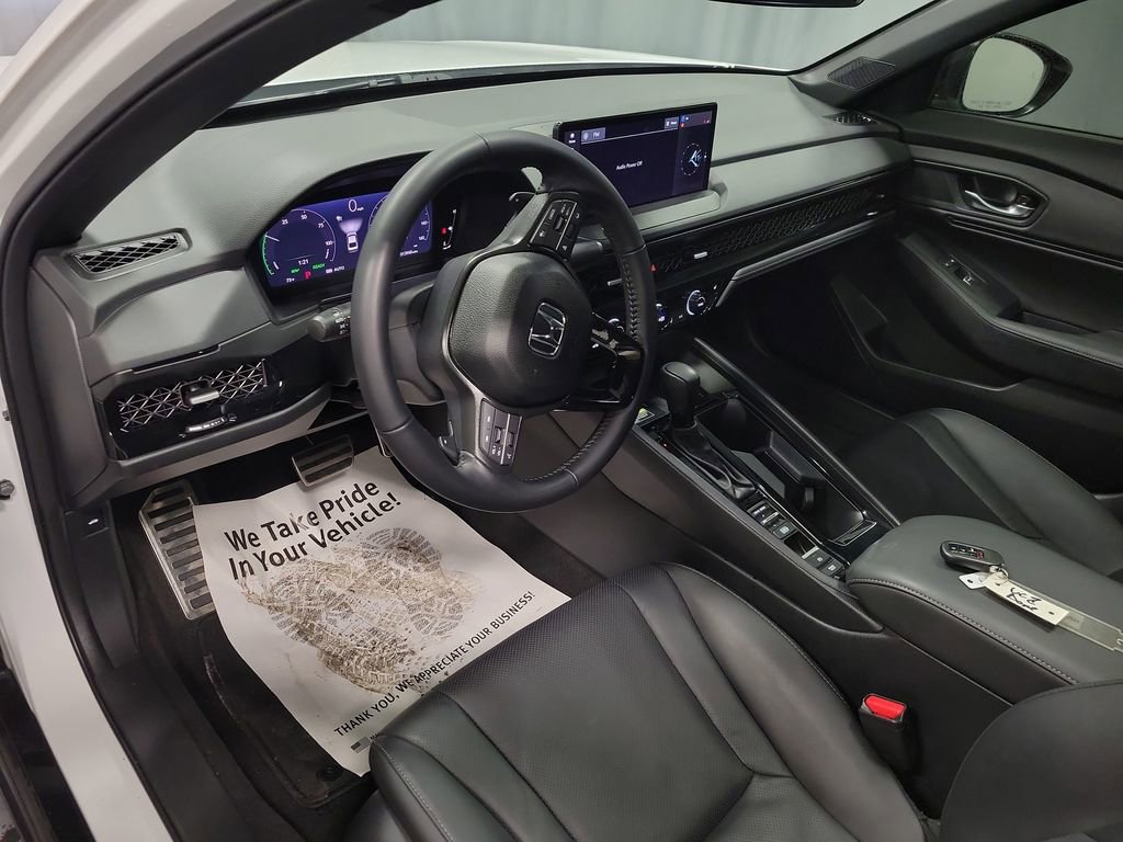 Used 2025 Honda Accord Sport image 13