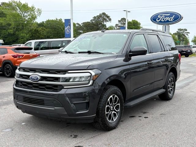 Used 2024 Ford Expedition XLT AWD/4WD image 1