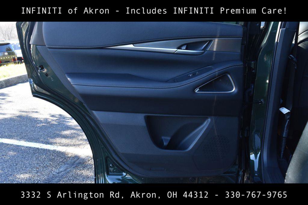 New 2026 INFINITI QX60 Luxe w/ Family Package image 28