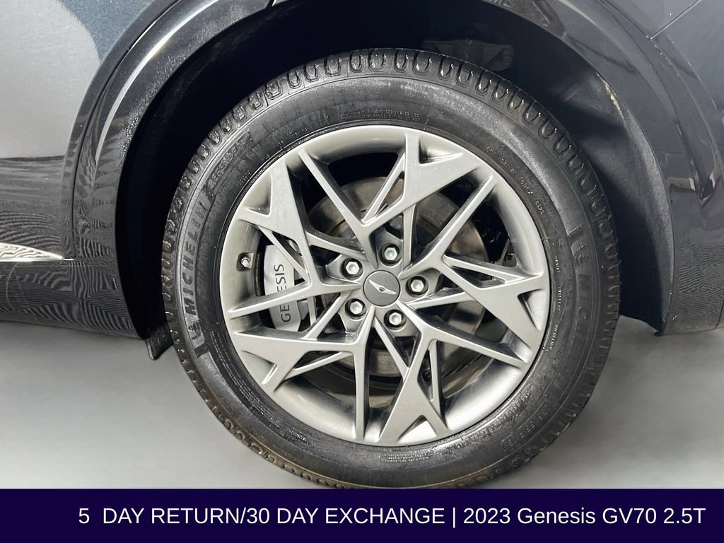 Used 2023 Genesis GV70 2.5T w/ Select Package AWD/4WD image 37