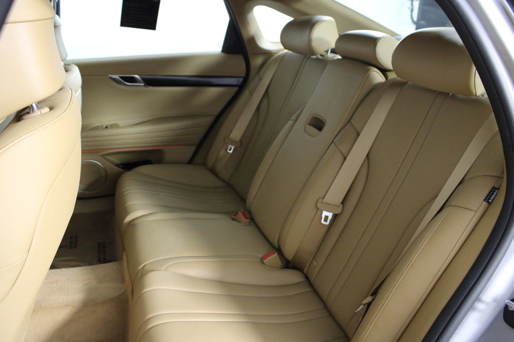 Used 2025 Genesis G80 2.5T image 18