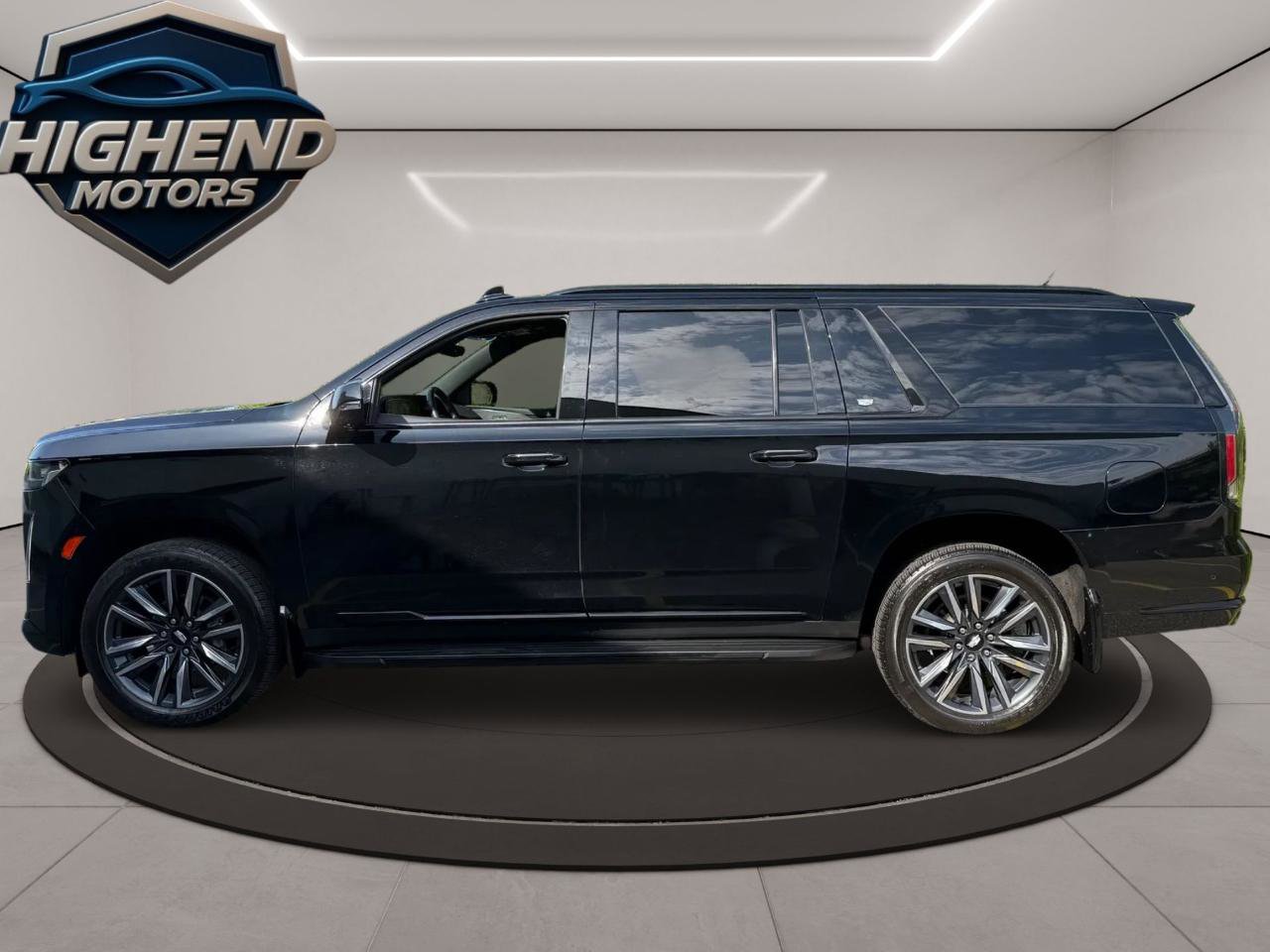 Used 2023 Cadillac Escalade ESV Sport AWD/4WD image 3
