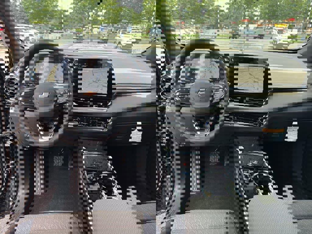 New 2026 Chevrolet Equinox LT w/ Convenience Package II image 24