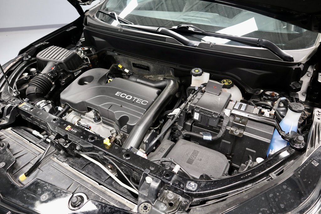 Used 2022 Chevrolet Equinox RS w/ Infotainment Package image 16