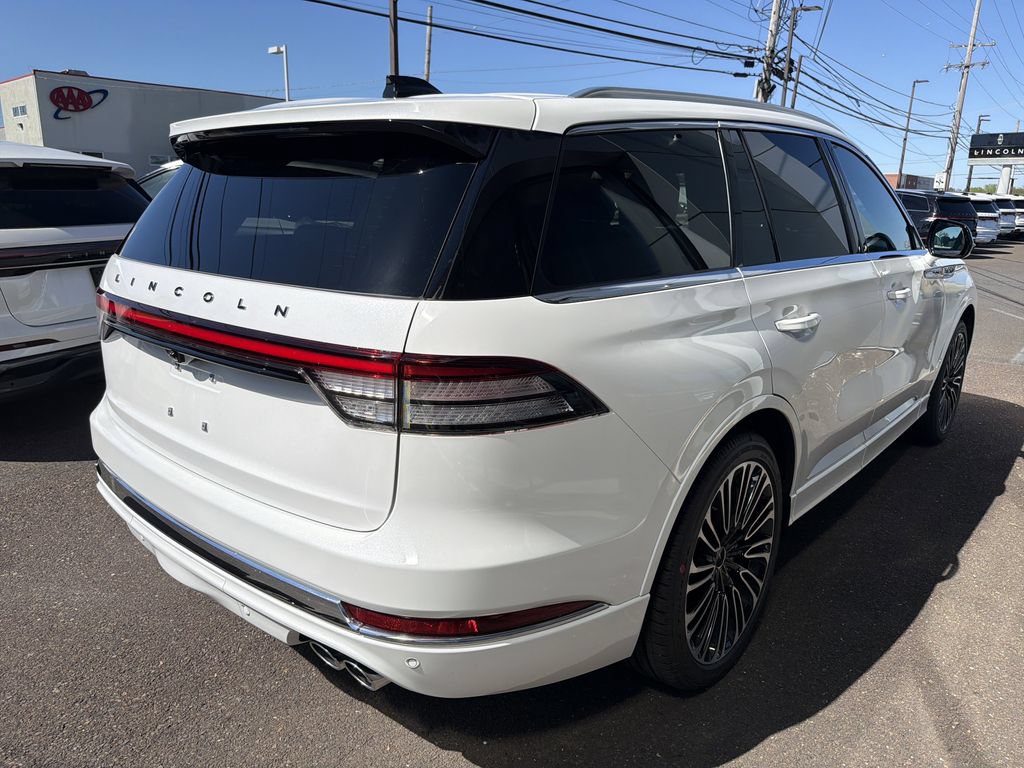 New 2026 Lincoln Aviator Black Label w/ Dynamic Handling Package AWD/4WD image 3