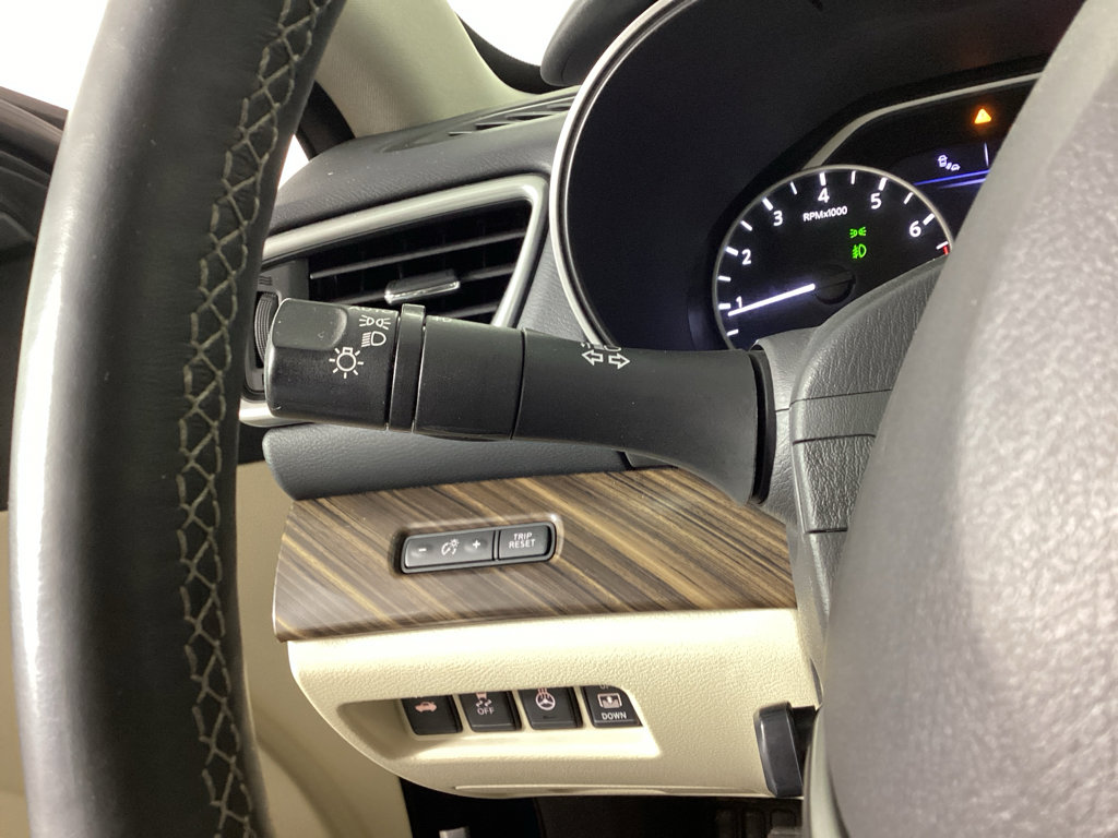 Used 2018 Nissan Maxima Platinum image 21