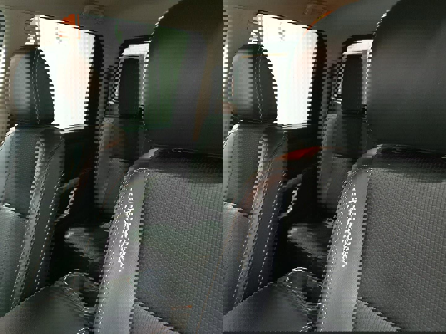 Used 2016 Nissan Titan PRO-4X image 18